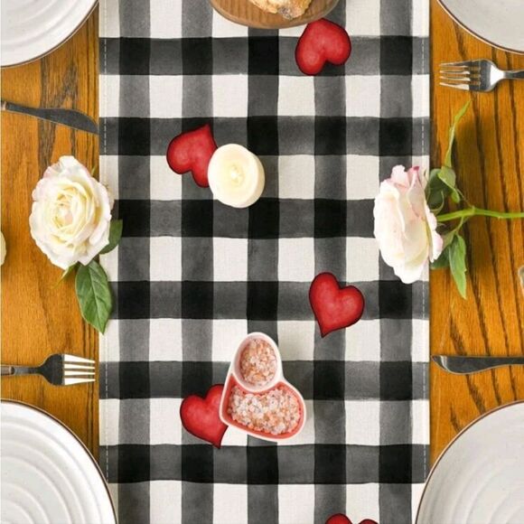 Gnome Valentine’s Day Runner - Picture 7 of 10